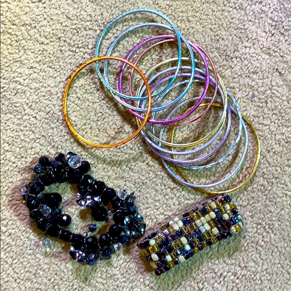 8 BRACELETS!! - Picture 3 of 3